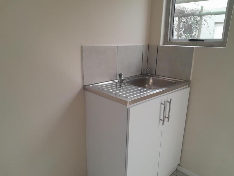 To Let 2 Bedroom Property for Rent in Mossel Bay Western Cape